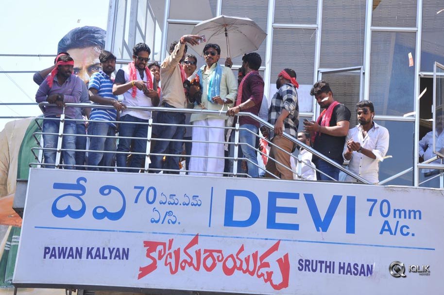 Katamarayudu-Movie-Release-Hungama-at-RTC-X-Roads